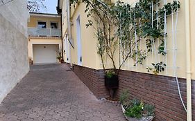 Fronhof 3